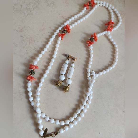 Miriam Haskell Milk Glass & Faux Corals Set - Picture 2 of 16